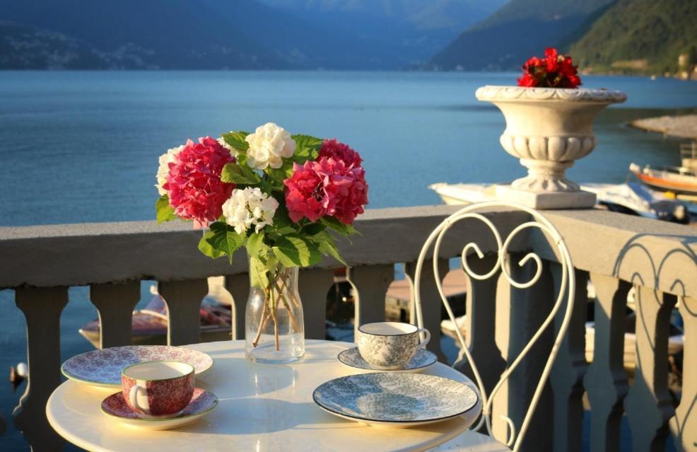 Ortensie & Oleandri Al Lago - By Myhomeincomo Argegno Exteriér fotografie